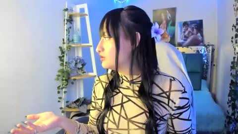 Snapshot of saraa_ramirez chatting on 01/21/25, 06:54 Sarah Ramirez online show from 01/21/25, 06:54