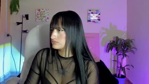 Snapshot of saraa_ramirez chatting on 02/06/25, 02:48 Sarah Ramirez online show from 02/06/25, 02:48