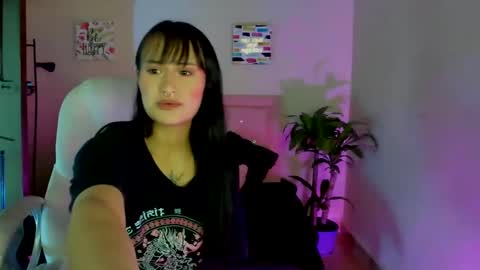Snapshot of saraa_ramirez chatting on 03/08/25, 11:58 Sarah Ramirez online show from 03/08/25, 11:58