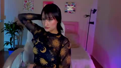 Snapshot of saraa_ramirez chatting on 03/10/25, 07:29 Sarah Ramirez online show from 03/10/25, 07:29