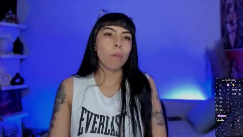 Sara online show from 09/30/25, 10:37