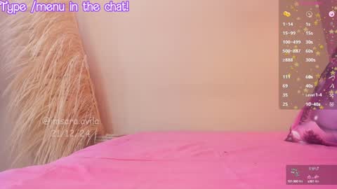 Snapshot of saraavila_ chatting on 12/21/24, 08:00 SaraAvila online show from 12/21/24, 08:00