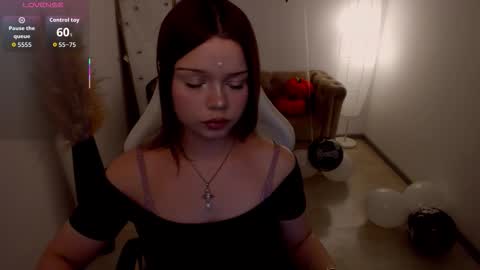 Sarah online show from 10/24/25, 10:22