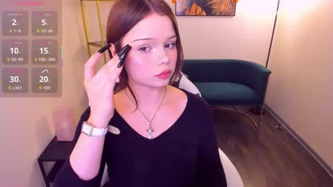 Sarah online show from 10/27/25, 10:52