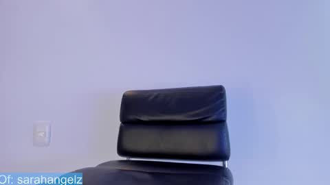 Sarah online show from 11/19/25, 05:35