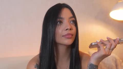 Snapshot of sarah_hiill chatting on 11/24/25, 09:36 online show from 11/24/25, 09:36