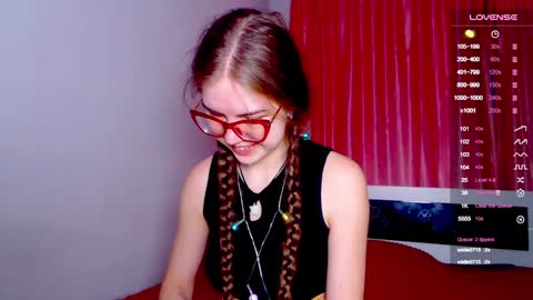 Sarah online show from 01/01/25, 11:38