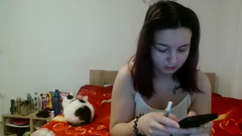 Snapshot of sarah_joulie chatting on 03/12/25, 11:31 Sarah online show from 03/12/25, 11:31