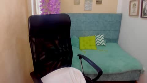 Snapshot of sarah_ramirez777 chatting on 01/28/25, 08:58 Sarah Ramirez online show from 01/28/25, 08:58