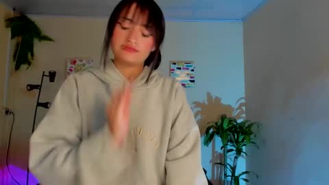 Snapshot of sarah_ramirez777 chatting on 02/15/25, 02:44 Sarah Ramirez online show from 02/15/25, 02:44