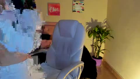 Snapshot of sarah_ramirez777 chatting on 02/20/25, 05:40 Sarah Ramirez online show from 02/20/25, 05:40