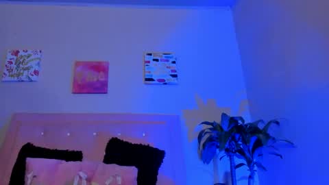Snapshot of sarah_ramirez777 chatting on 02/22/25, 11:35 Sarah Ramirez online show from 02/22/25, 11:35
