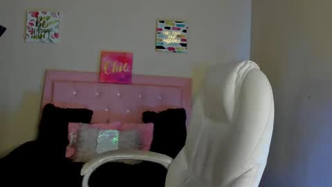 Snapshot of sarah_ramirez777 chatting on 03/05/25, 06:12 Sarah Ramirez online show from 03/05/25, 06:12