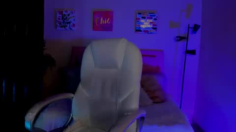 Snapshot of sarah_ramirez777 chatting on 03/11/25, 11:44 Sarah Ramirez online show from 03/11/25, 11:44