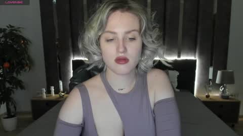 Snapshot of sarah_soul chatting on 12/05/24, 04:09 Sarah online show from 12/05/24, 04:09