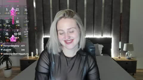Snapshot of sarah_soul chatting on 12/18/24, 07:47 Sarah online show from 12/18/24, 07:47
