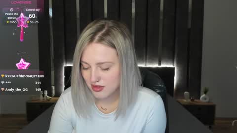 Snapshot of sarah_soul chatting on 02/01/25, 04:03 Sarah online show from 02/01/25, 04:03