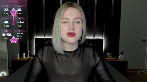 Snapshot of sarah_soul chatting on 02/06/25, 12:54 Sarah online show from 02/06/25, 12:54