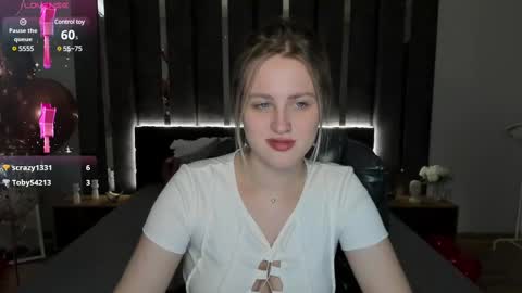 Snapshot of sarah_soul chatting on 02/20/25, 06:50 Sarah online show from 02/20/25, 06:50