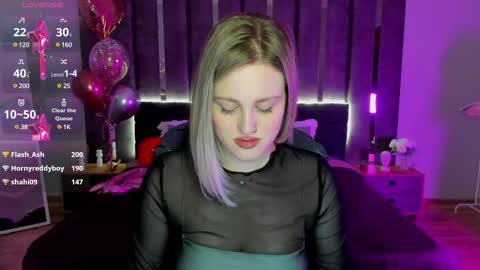 Snapshot of sarah_soul chatting on 03/05/25, 04:02 Sarah online show from 03/05/25, 04:02