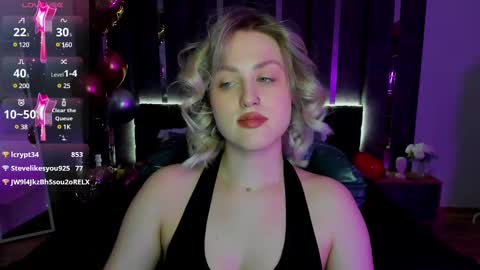 Snapshot of sarah_soul chatting on 03/11/25, 07:04 Sarah online show from 03/11/25, 07:04