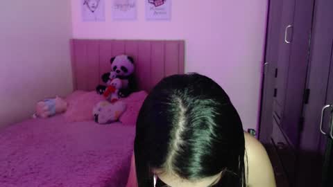 Snapshot of sarah_stone15 chatting on 02/13/25, 09:49 Sarah online show from 02/13/25, 09:49