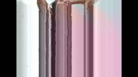 Snapshot of sarahdellisonn chatting on 10/23/25, 12:04 sarahdellisonn online show from 10/23/25, 12:04