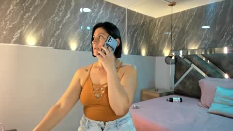 Sarah Deyvis online show from 01/02/25, 04:35