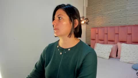 Sarah Deyvis online show from 01/14/25, 02:11