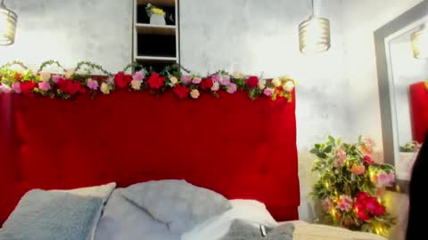 sara online show from 11/10/25, 05:06