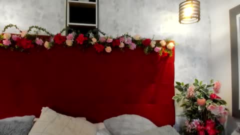 sara online show from 11/20/25, 05:51