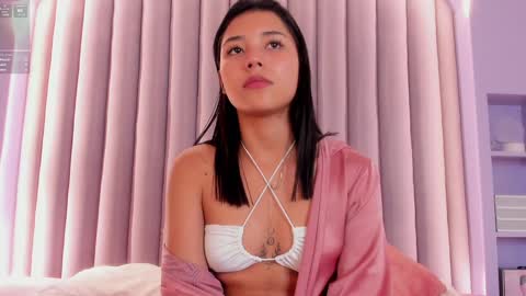 Snapshot of sarahevans__ chatting on 12/26/24, 11:24 Sarah Evans online show from 12/26/24, 11:24