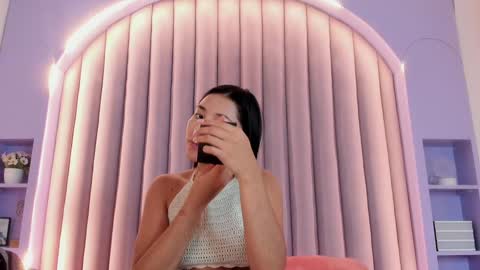 Snapshot of sarahevans__ chatting on 12/31/24, 06:13 Sarah Evans online show from 12/31/24, 06:13