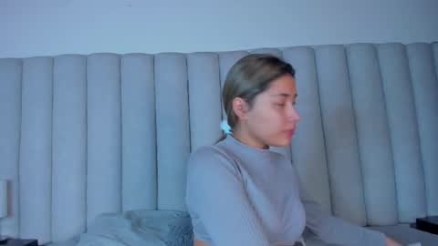 Snapshot of sarahevans__ chatting on 03/07/25, 02:46 Sarah Evans online show from 03/07/25, 02:46