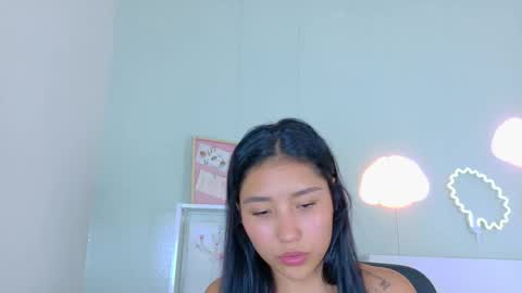 Snapshot of sarahevans__ chatting on 11/07/25, 07:36 Sarah Evans online show from 11/07/25, 07:36