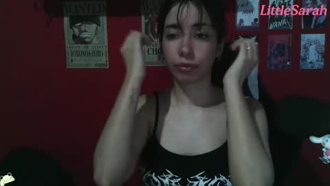 Snapshot of sarahhere1 chatting on 10/21/25, 12:00 sarahhere1 online show from 10/21/25, 12:00