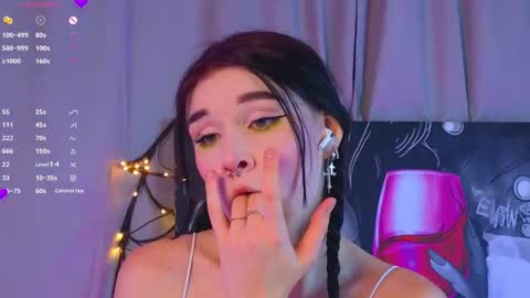 Sarah  online show from 11/16/25, 08:14