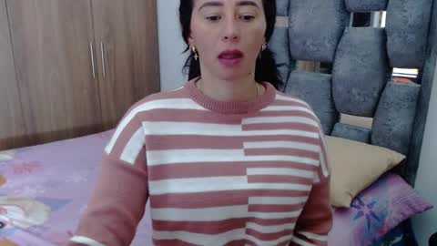 Lia online show from 02/14/25, 12:36