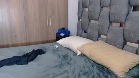 Lia online show from 02/20/25, 10:04