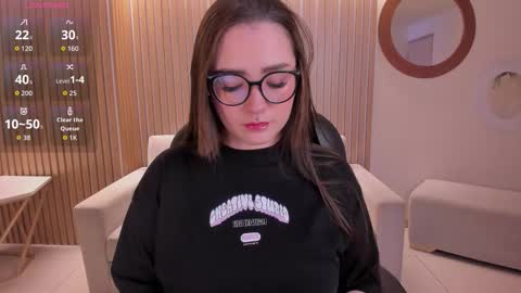 Sarah Rhodes online show from 10/25/25, 12:13