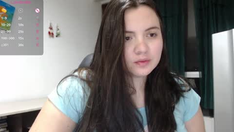 Snapshot of sarahros1 chatting on 12/21/24, 03:14 Sarah online show from 12/21/24, 03:14
