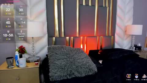 Snapshot of sarajonness_ chatting on 09/25/25, 03:05 Sara Jonnes online show from 09/25/25, 03:05