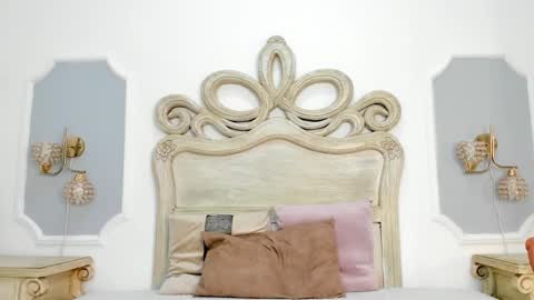 Sara online show from 12/29/24, 02:10