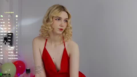 saramist online show from 10/18/25, 01:41