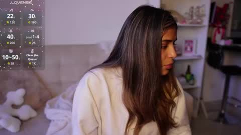 Sara online show from 10/16/25, 10:33