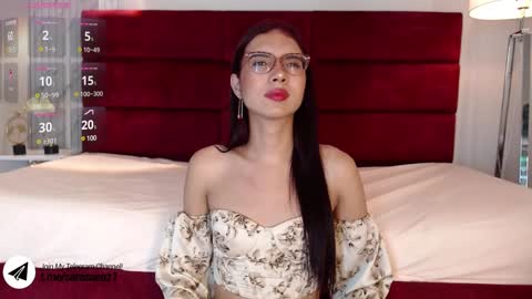 Snapshot of sarasaenz_99 chatting on 12/14/24, 08:08 Sara online show from 12/14/24, 08:08