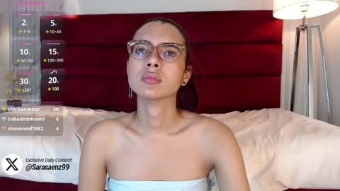 Snapshot of sarasaenz_99 chatting on 01/18/25, 01:52 Sara online show from 01/18/25, 01:52