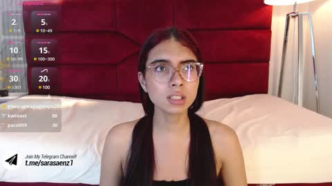 Snapshot of sarasaenz_99 chatting on 01/18/25, 10:39 Sara online show from 01/18/25, 10:39