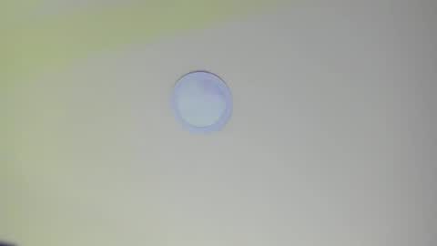 Snapshot of sarasaenz__ chatting on 02/21/25, 11:11 online show from 02/21/25, 11:11