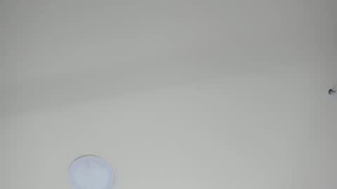 Snapshot of sarasaenz__ chatting on 03/10/25, 11:42 online show from 03/10/25, 11:42
